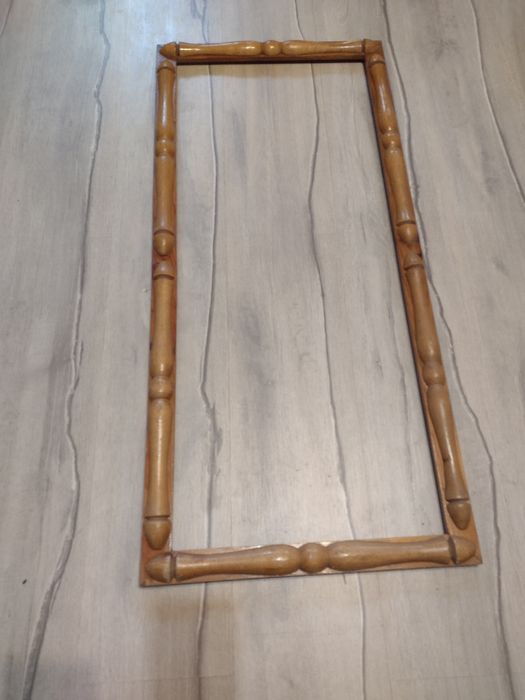 Sprzedam drewnianą ramkę 95 cmx44.5 cm