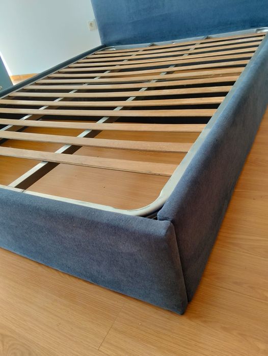 Cama casal completamente nova