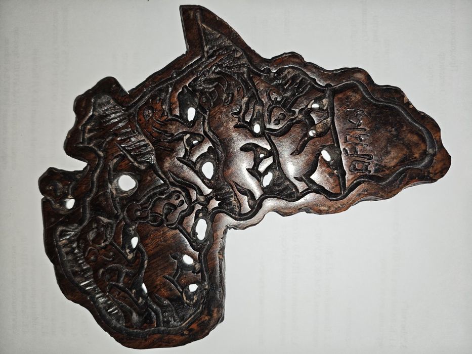 Дерев’яний настінний декор “Африка” | ручна різьба