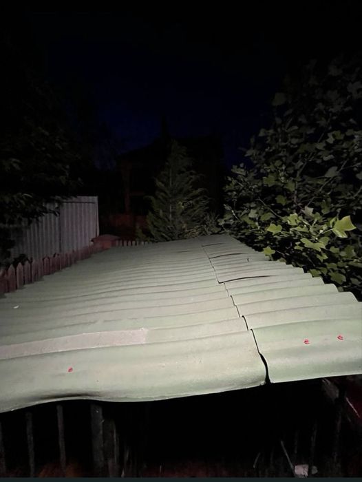 вольєр для собаки та будка