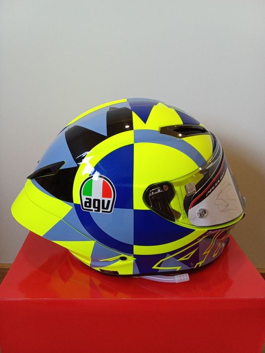 AGV PISTA GP RR edição limitada VR 46 carbono