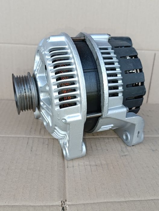 Генератор БМВ BMW E46 318 320 330 X3 X5 1.8 2.0 3.0