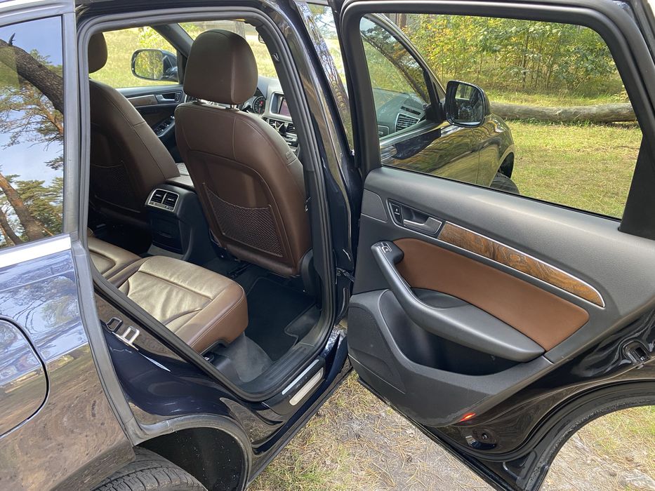 Продам Audi Q5 2.0