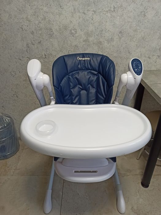 Стульчик для кормления + качель Caretero Indigo Navi