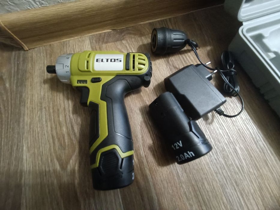 Продам аккумуляторий шуруповерт з сомним патроном Eltos ДА-12М/DFR