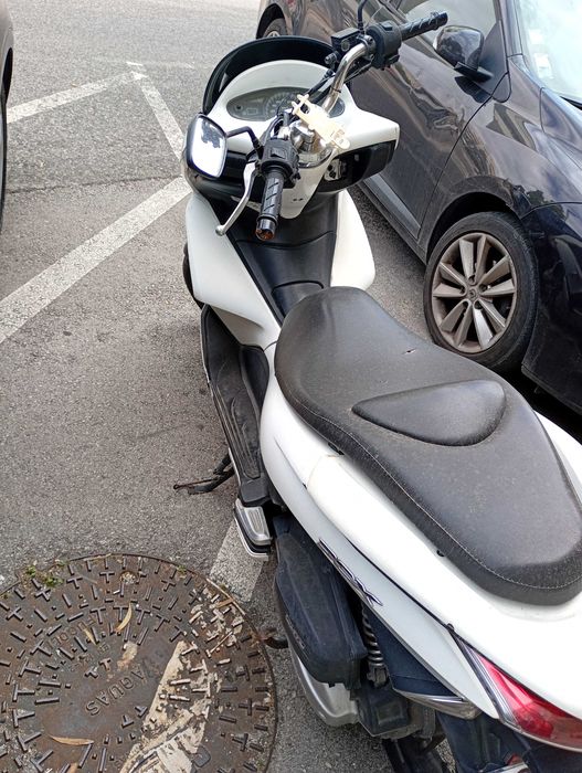 Vendo Mota pcx 2012 Ler anúncio