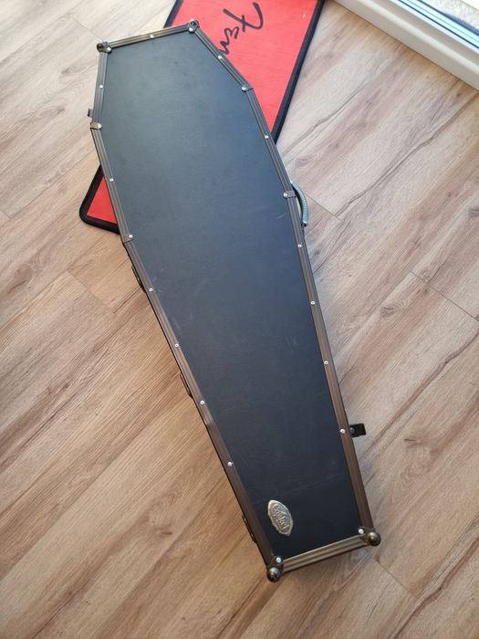 Warlock Casket Coffin Case trumna pokrowiec etui futerał