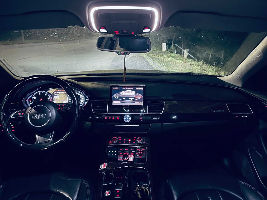 Audi A8 3.0 TDI V6 Quattro 250 CV