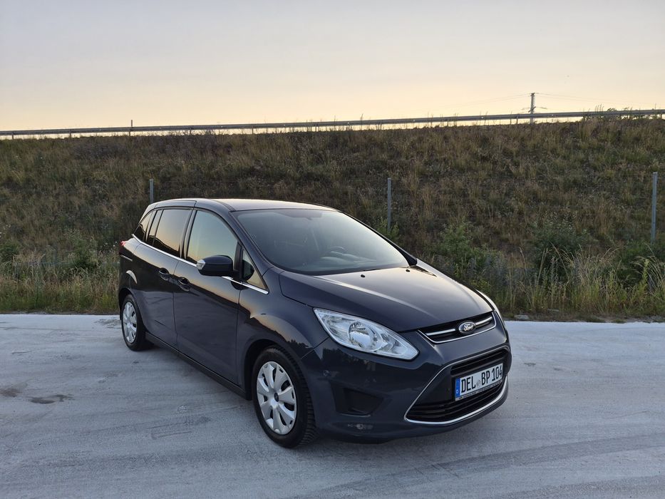 Ford Grand C-Max *7osób *Klima *Bezwypadkowy *Hak *GotowyDoRejstracji