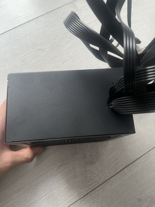 Блок живлення Seasonic G12 GC-750