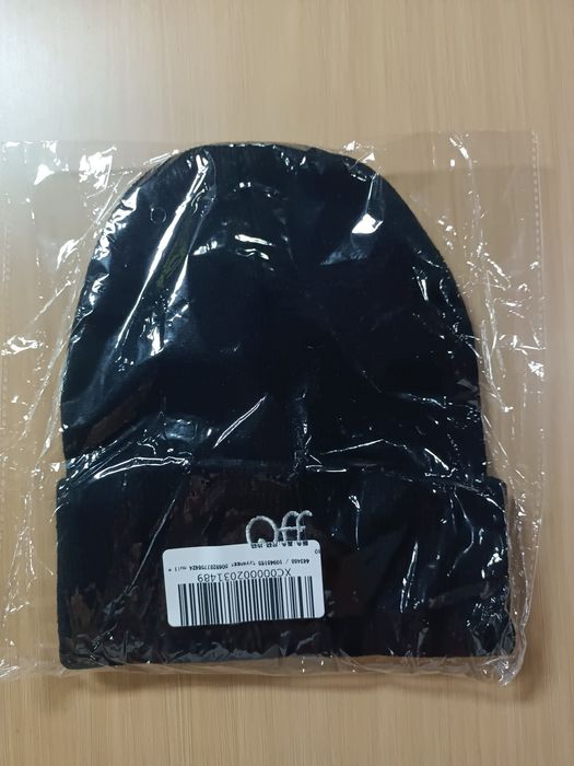 Czapka zimowa off white unisex