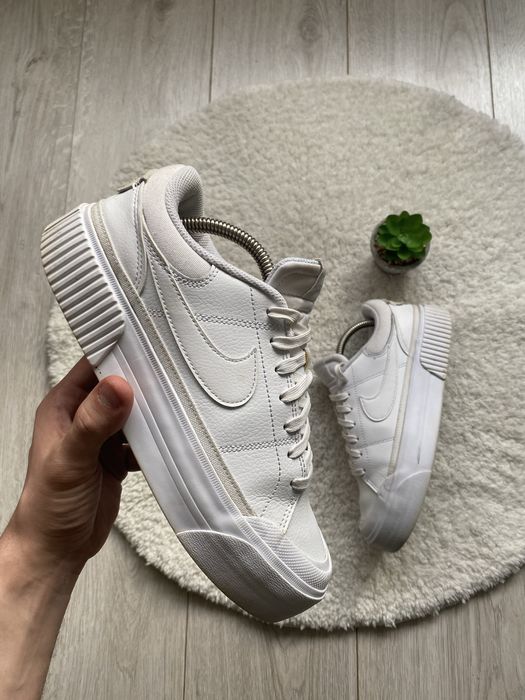 Женские Кожаные Кроссовки Nike Court Royal 40р(25,5см)