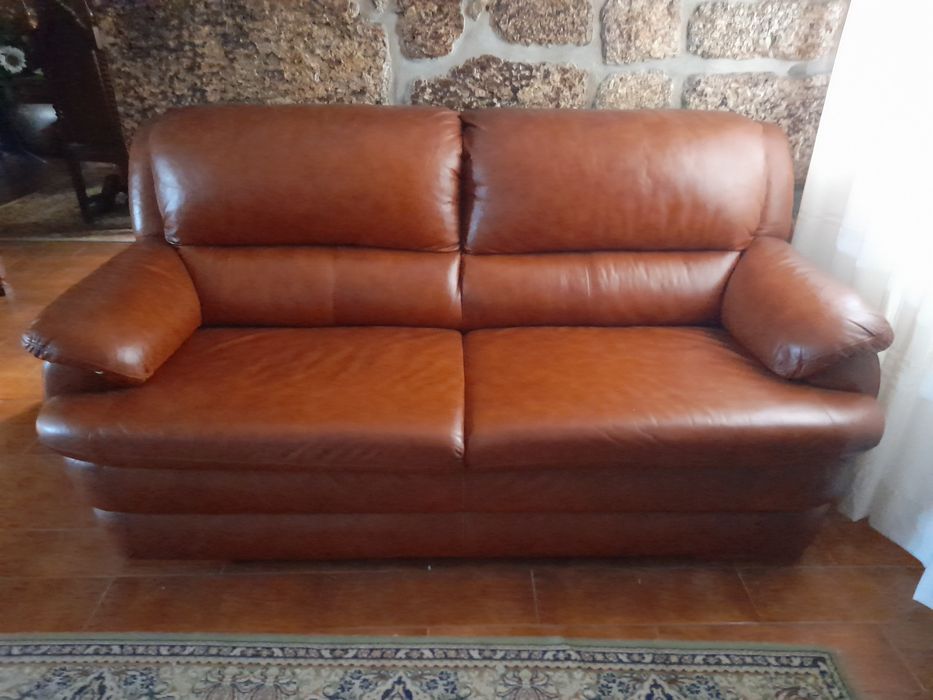 Vendo sofa castanho em pele