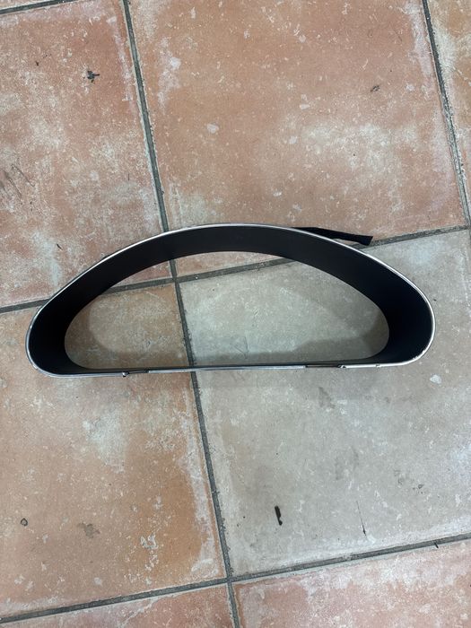 Moldura conta kilometros Mercedes CLS W219