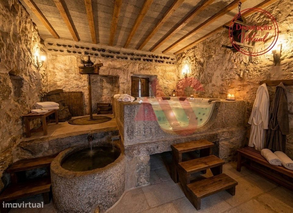 Moradia para Restauro com Terreno de 340 m² | Estorãos, Fafe
