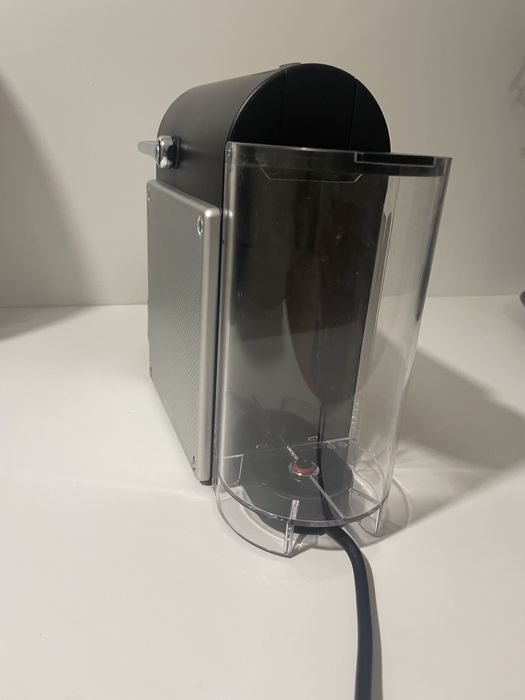 Maquina cafe Nespresso Pixie