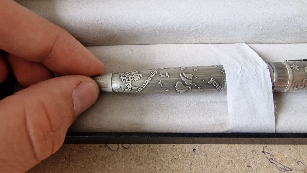 Ручка подарункова