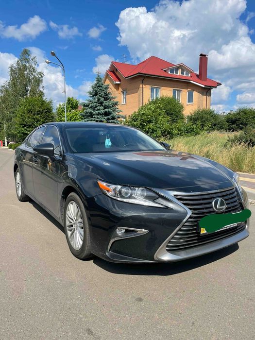 Продам офіційний LEXUS ES 250