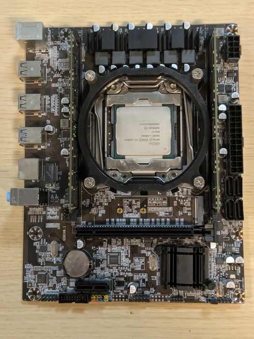 Комплект X99 + Intel Xeon 2620 V3 + 32Гб DDR4.