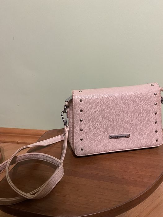 Сумочка через плече