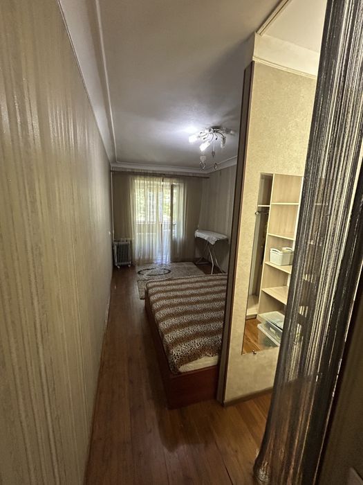 3 кім.Бельгігійська 3 поверх