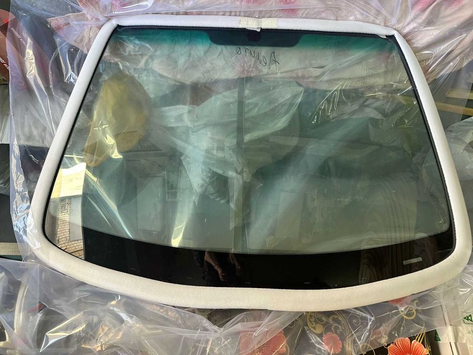 Hyundai I10 2007-2013 Лобове скло