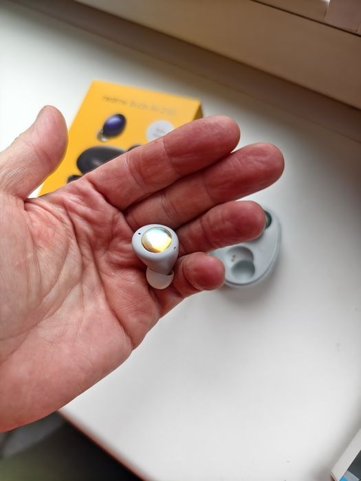Realme buds air 2 stan bardzo dobry.