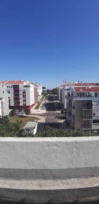 Quarto para alugar em Oeiras 425 euros