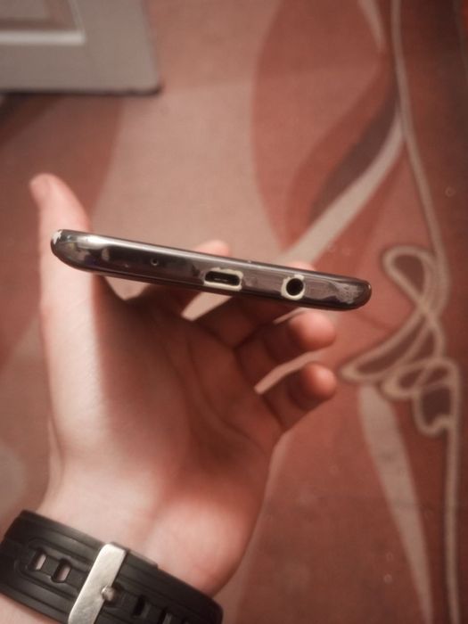 Продам телефони Samsung та Lenovo