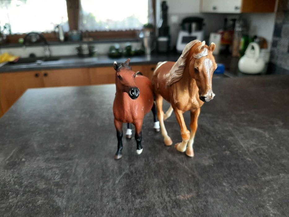 Figurka Konie zestaw 13 szt
