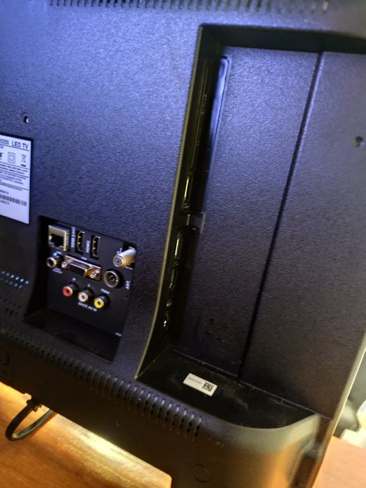 Telewizor JVC 24 cali wifi, Smart