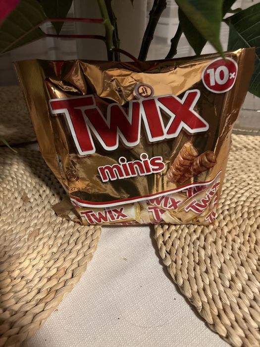 Zestaw Ferrero Rocher Bakalie i Twix czkoladki nowe