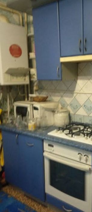 Здаеться житло для хлопця на Гамалея . Ціна вже з платежами.