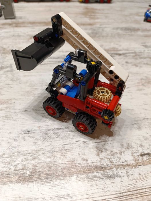 Lego 42116 Skid Steer Loader (Technic) Miniładowarka