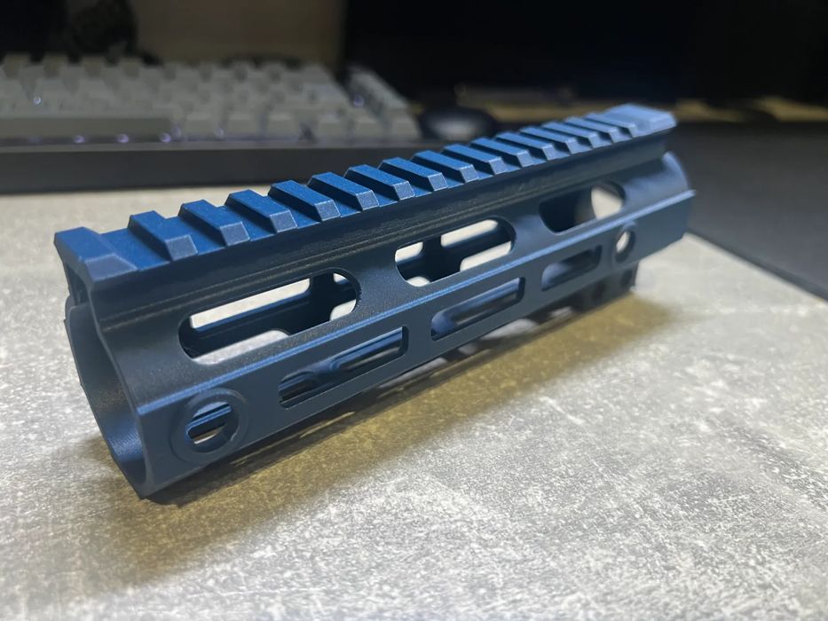 Guarda-mãos M-LOK 7" (peça para arma)