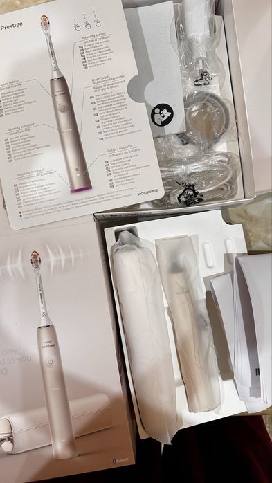 Електрична зубна щітка Philips Sonicare 9900 Prestige SenseIQ