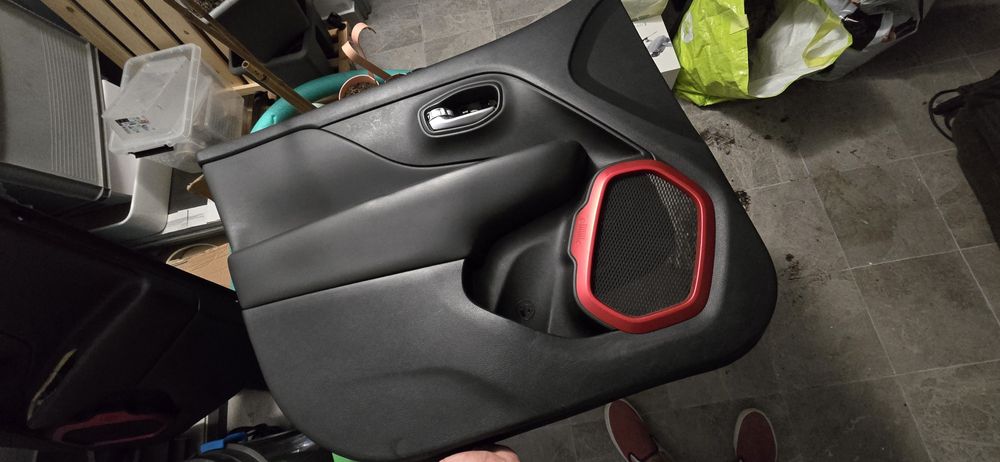 Boczki przód jeep renegade