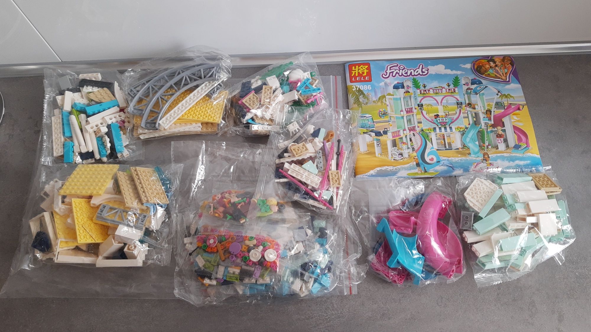Lego deals friends 37086