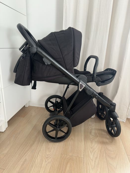 Zestaw wózek 2 w 1 plus fotelik z bazą