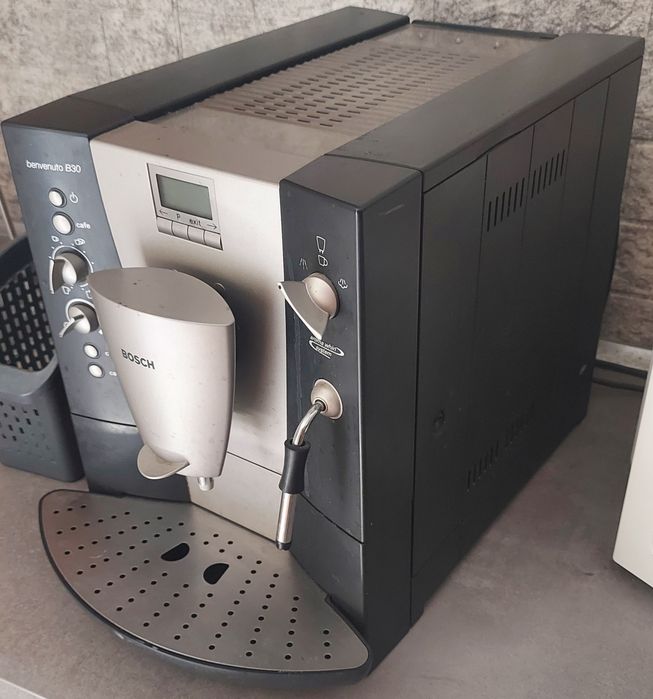 Кавова машина Bosch benvenuto B30