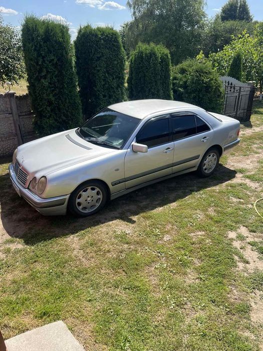 MERCEDES - benz230E