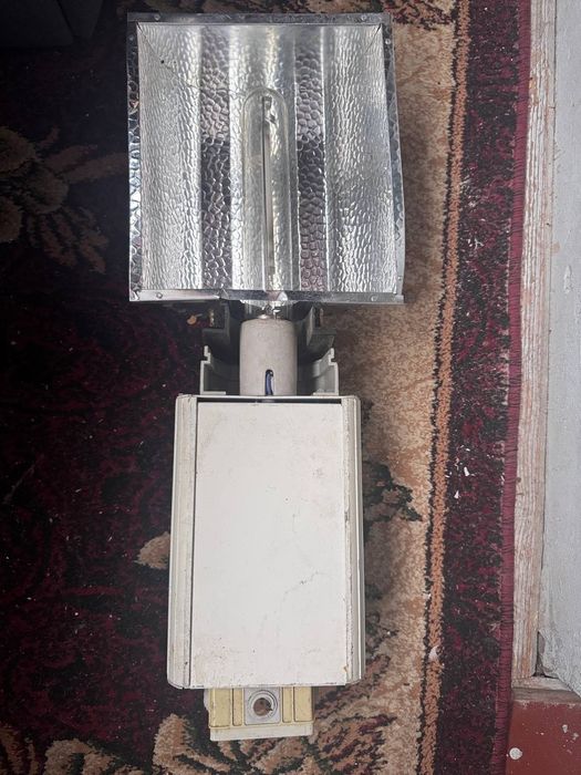 Светильник ДНАТ 400 + 2 лампы