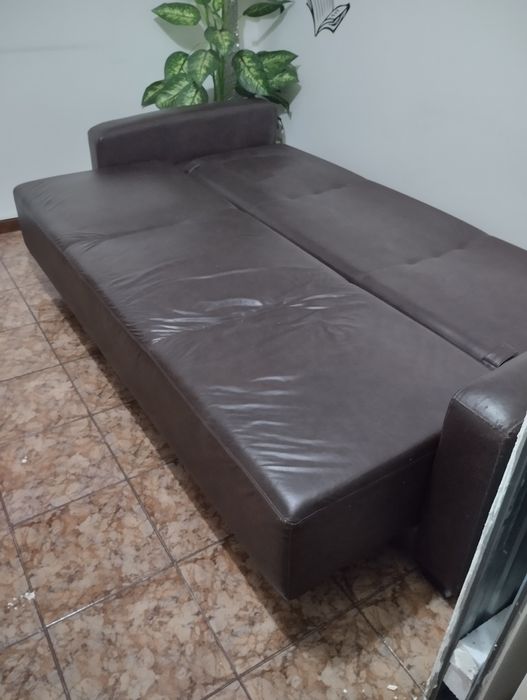 Vendo sofá cama 150€