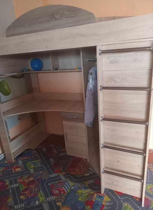 Продаєтся двохярусна кровать