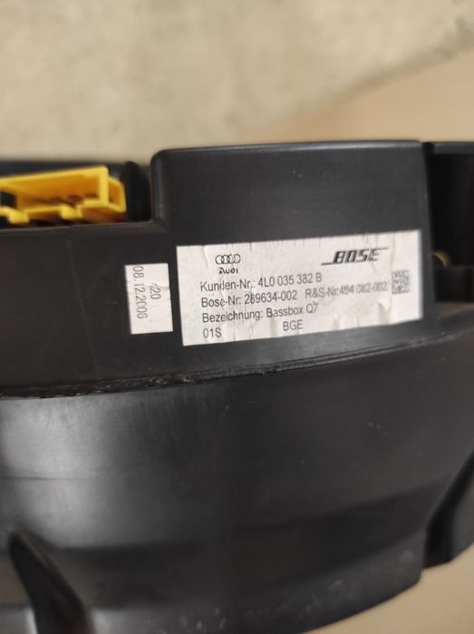 Сабвуфер audi q7,4L0035382B