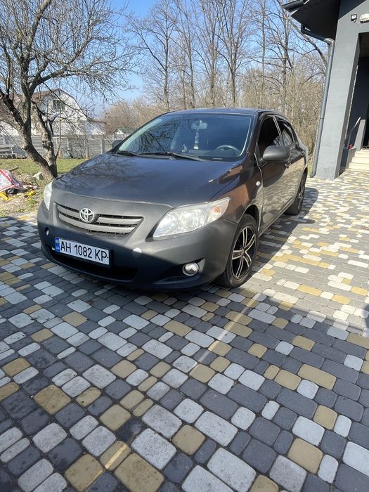 В продаже Toyota corolla