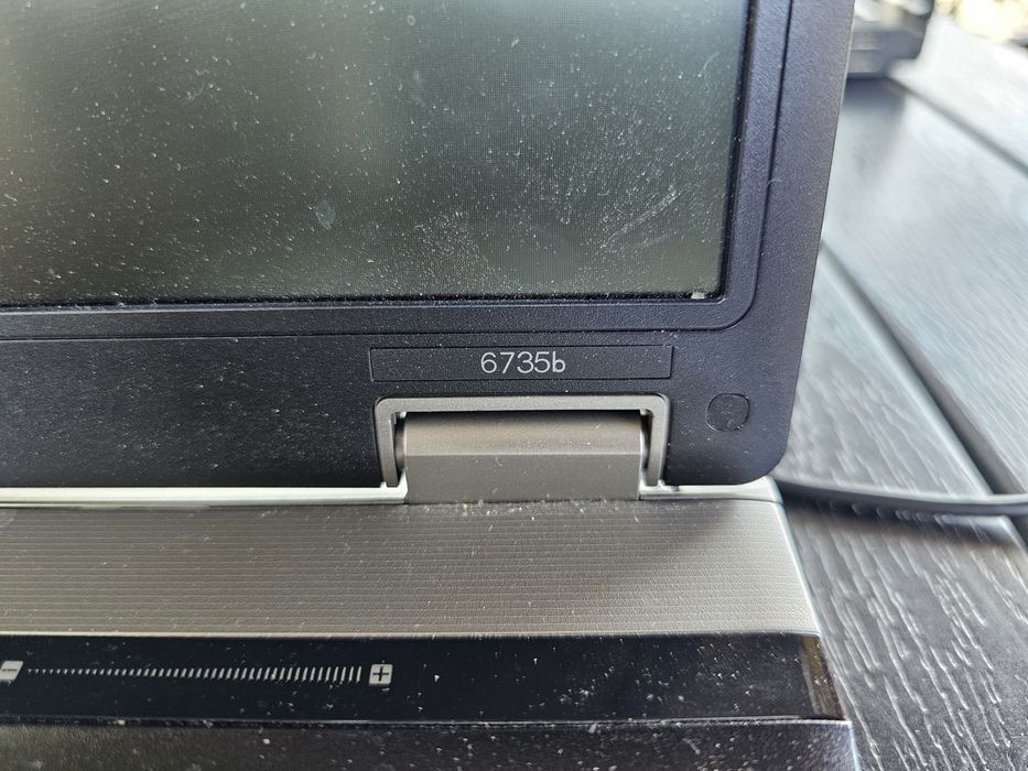 Laptop HP Compaq 6735b