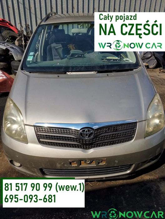 Toyota Corolla Verso I (02-04r.) 2.0 D-4D 89KM. Silnik 1CD-FTV Skrzynia  E351 lakier1D9 – Silver Graphite. Cały na części GWARANCJA !!!  Przód Tył Zestaw Komplet Drzwi Klapa Zderzak Błotnik Maska Grill Atrapa Szyba Pas Lampa Lusterko Boczki Fotel Kanapa K