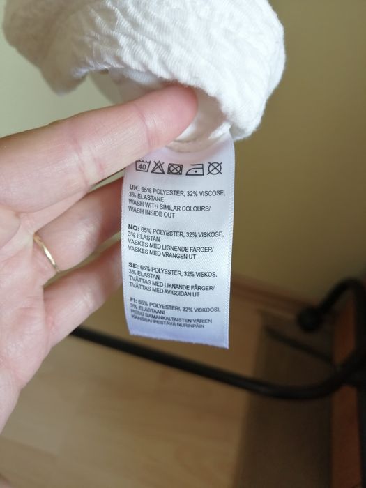 Biała bluzeczka rozm S