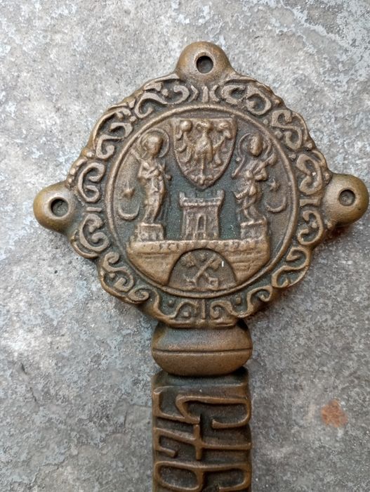 Klucz z brązu , ciężki - Poznań